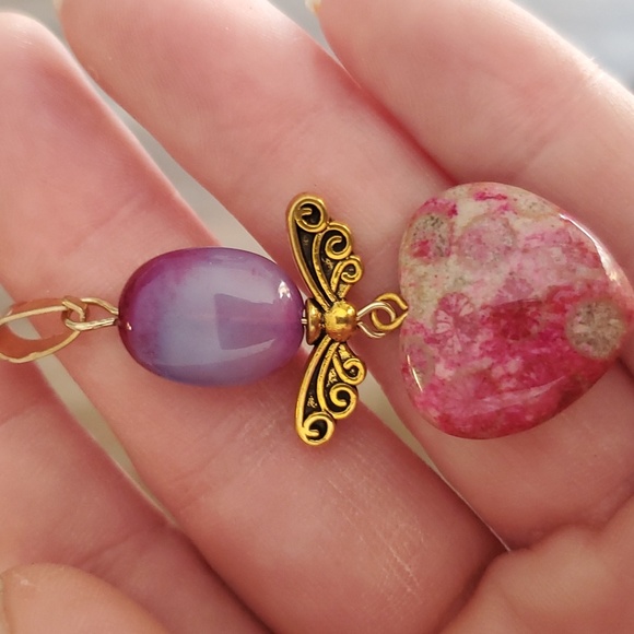 New Gold Wing Peach Nipomo Coral Fossil Heart Pendant. - Picture 9 of 13